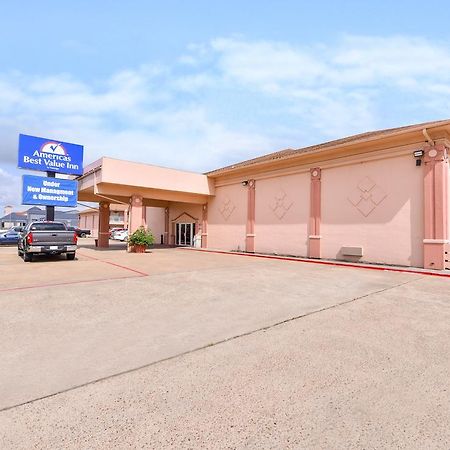 Americas Best Value Inn Clute Экстерьер фото